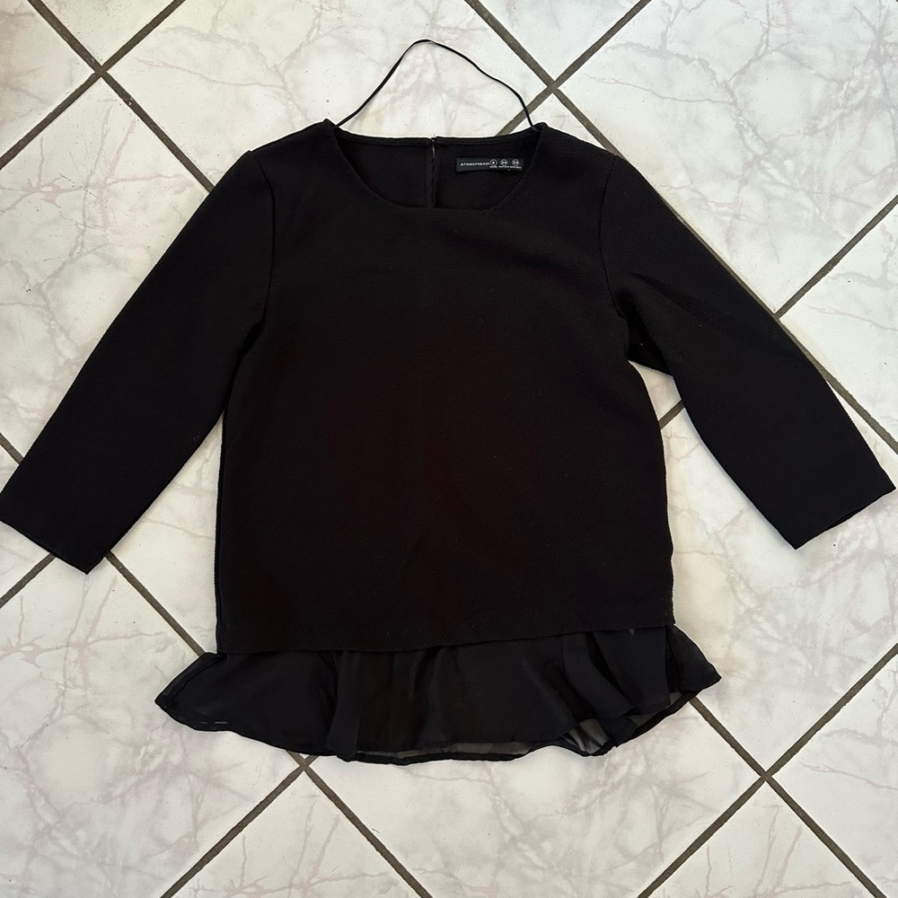 Atmosphere black top